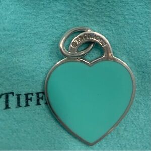 🩵Tiffany & co. 🩵Rare Return to Tiffany charm